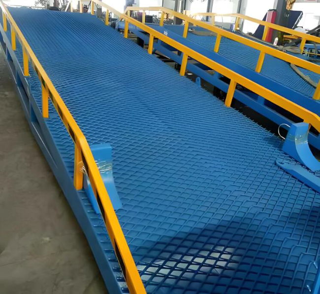 新城街道移动式液压登车桥